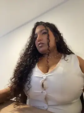 Snapshot of GaiaMuse chatting on 6, 5, 2026 GaiaMuse online show from 6, 5, 2026