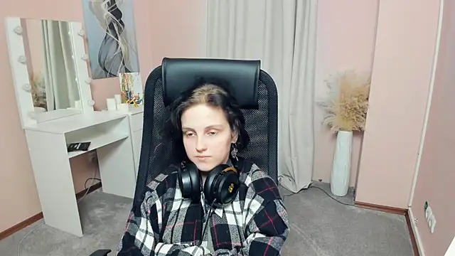 ChauRoberds online show from 14, 3, 2026