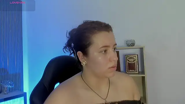 Snapshot of JeanneWilliams chatting on 23, 5, 2026 JeanneWilliams online show from 23, 5, 2026