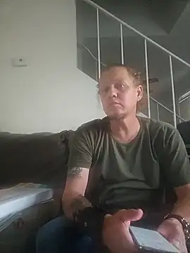 Snapshot of yourMasterisBored chatting on 12, 6, 2026 yourMasterisBored online show from 12, 6, 2026
