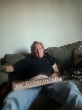 Snapshot of yourMasterisBored chatting on 11, 5, 2026 yourMasterisBored online show from 11, 5, 2026