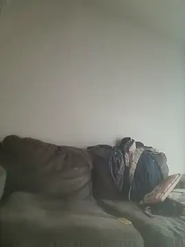 Snapshot of yourMasterisBored chatting on 27, 5, 2026 yourMasterisBored online show from 27, 5, 2026