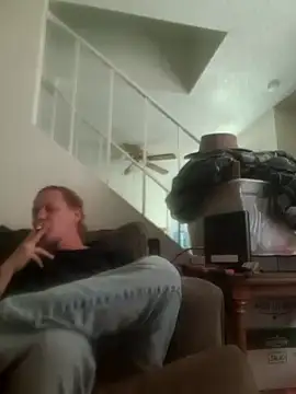 Snapshot of yourMasterisBored chatting on 4, 6, 2026 yourMasterisBored online show from 4, 6, 2026