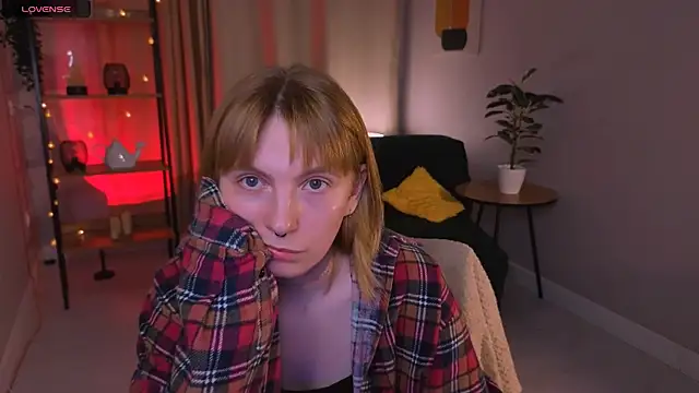 susie miu online show from 22, 4, 2026
