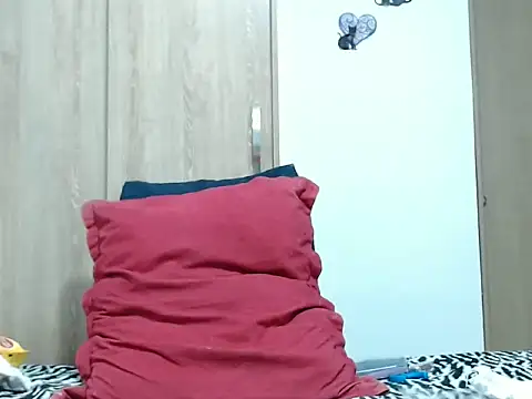 Snapshot of violeta36 chatting on 8, 7, 2026 violeta36 online show from 8, 7, 2026