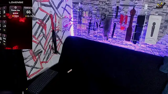 sofia saory online show from 13, 4, 2026