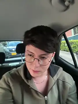 Dylan Finn online show from 21, 4, 2026