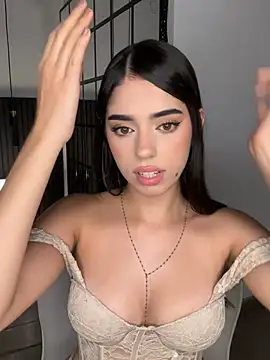 Maia antonelli online show from 27, 3, 2026