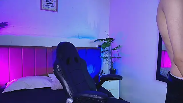Andreew Style online show from 23, 4, 2026