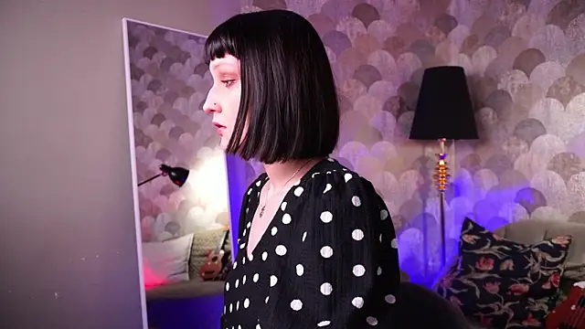 Velvet Lily online show from 27, 3, 2026