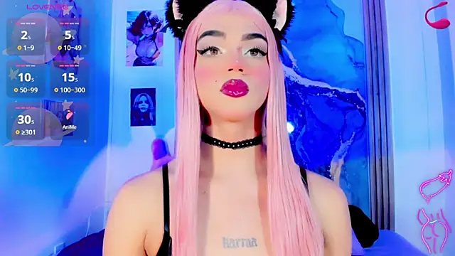 Snapshot of blonde_queen- chatting on 20, 4, 2026 blonde queen- online show from 20, 4, 2026