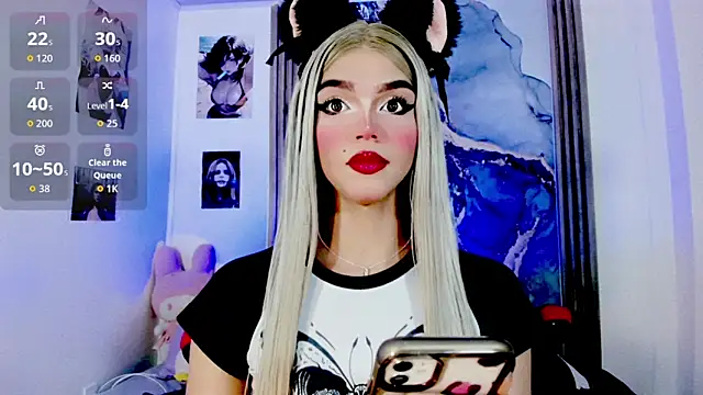 Snapshot of blonde_queen- chatting on 15, 5, 2026 blonde queen- online show from 15, 5, 2026
