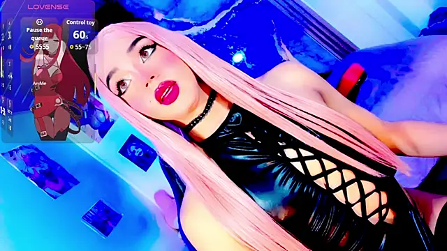 Snapshot of blonde_queen- chatting on 30, 4, 2026 blonde queen- online show from 30, 4, 2026
