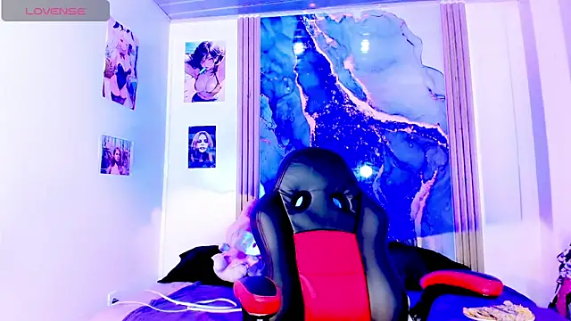 blonde queen- online show from 10, 6, 2026