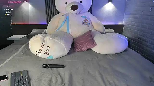 Snapshot of Magic_conny chatting on 19, 6, 2026 Magic conny online show from 19, 6, 2026