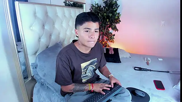 Snapshot of Liam_Dustin chatting on 21, 7, 2026 Liam Dustin online show from 21, 7, 2026
