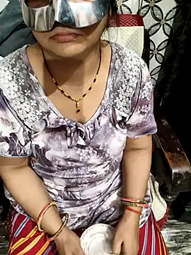 Gujju bhabhi69 online show from 11, 4, 2026