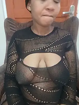 Hotsexyberry222 online show from 24, 7, 2026