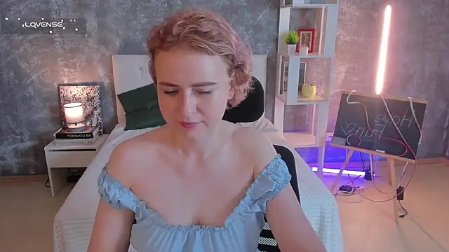 Shiny Liss online show from 24, 7, 2026