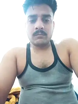 Decentlover67 online show from 13, 4, 2026