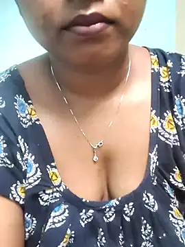 Snapshot of hotmiki chatting on 2, 7, 2026 hotmiki online show from 2, 7, 2026