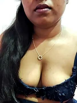 Snapshot of hotmiki chatting on 12, 4, 2026 hotmiki online show from 12, 4, 2026