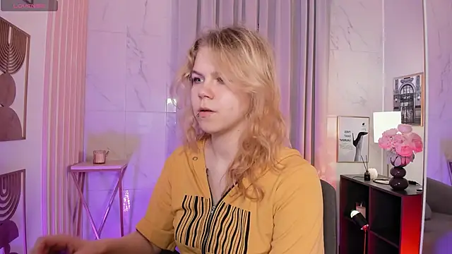 Snapshot of ElizabethVane chatting on 2, 7, 2026 ElizabethVane online show from 2, 7, 2026