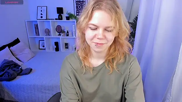 Snapshot of ElizabethVane chatting on 21, 5, 2026 ElizabethVane online show from 21, 5, 2026