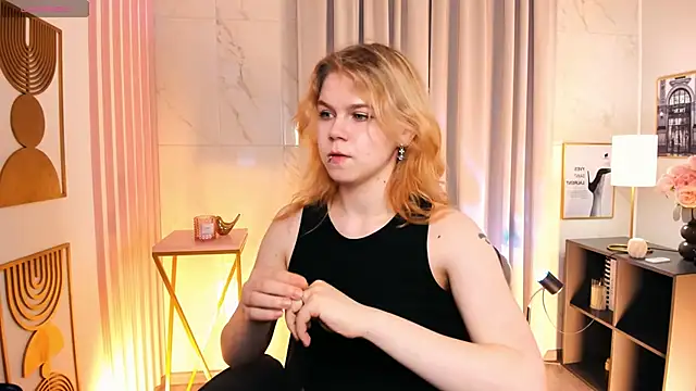 Snapshot of ElizabethVane chatting on 18, 6, 2026 ElizabethVane online show from 18, 6, 2026