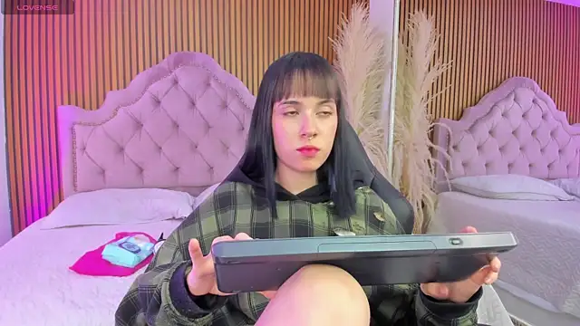 AlaskaFlowerss1  online show from 17, 6, 2026
