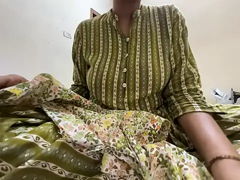 Noor Sexy02 online show from 29, 5, 2026