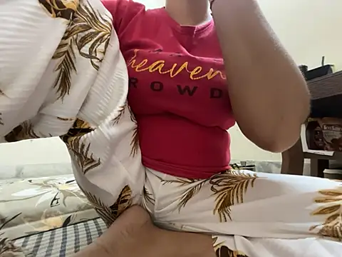 Noor Sexy02 online show from 4, 7, 2026