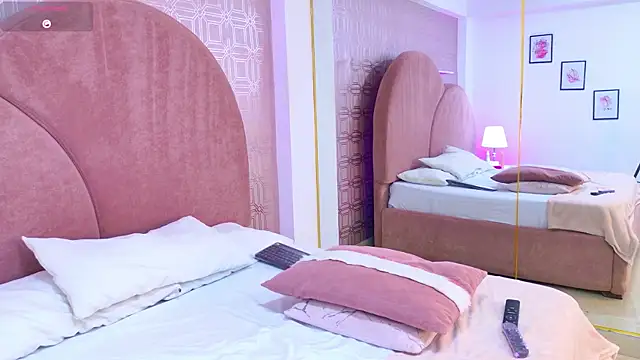 Melissa Elana online show from 26, 3, 2026