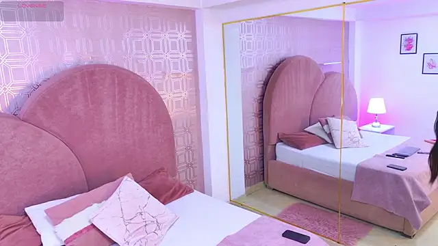 Melissa Elana online show from 27, 3, 2026