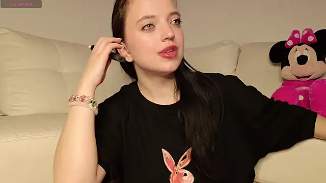 Minnie mouse 18 online show from 14, 3, 2026