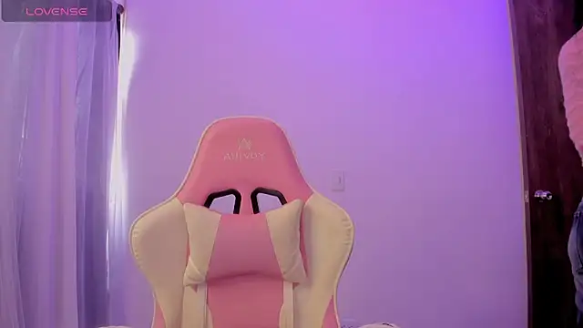 KittyFeet1 online show from 20, 4, 2026