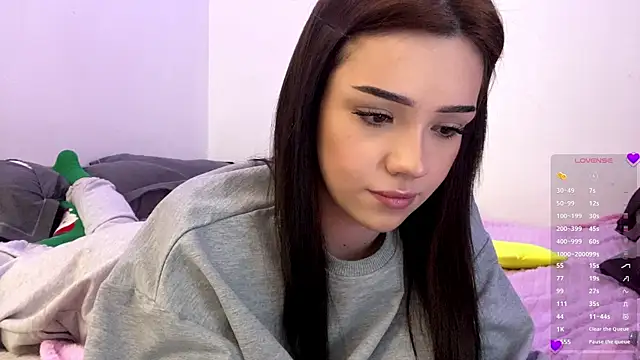Snapshot of BeckyAurielle chatting on 10, 4, 2026 BeckyAurielle online show from 10, 4, 2026