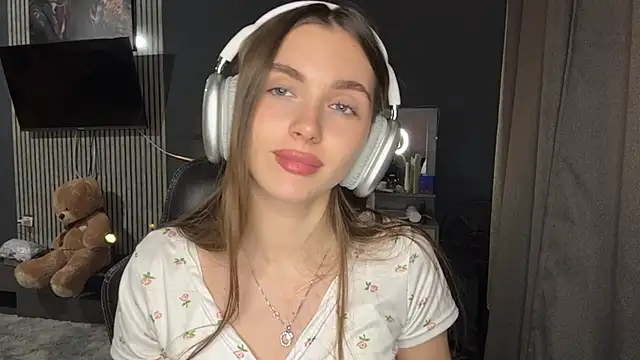 Veluxe online show from 6, 4, 2026