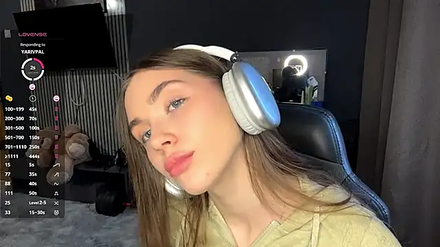 Veluxe online show from 5, 4, 2026