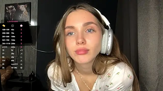 Veluxe online show from 13, 4, 2026