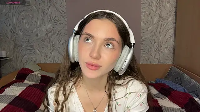 Veluxe online show from 3, 4, 2026