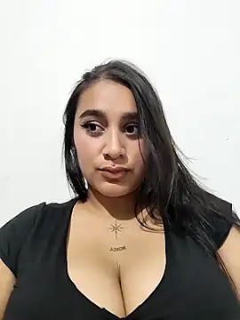 Mia skyy18 online show from 11, 4, 2026