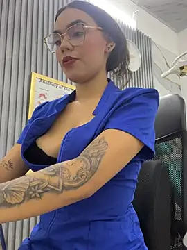 daniela-sexy online show from 3, 5, 2026