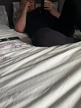 Snapshot of juicylucymeow chatting on 12, 6, 2026 juicylucymeow online show from 12, 6, 2026