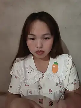 Snapshot of Mina_xYx chatting on 27, 5, 2026 Mina xYx online show from 27, 5, 2026