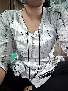 model seela online show from 23, 3, 2026