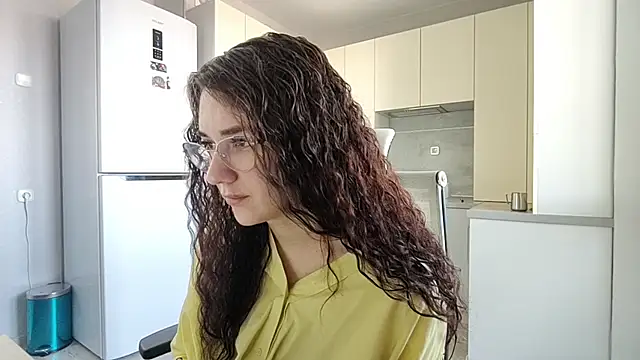 LaritaTocchio online show from 5, 4, 2026