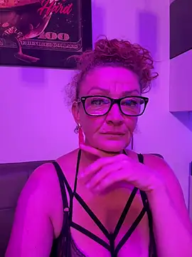 Milf-Gabi online show from 10, 4, 2026