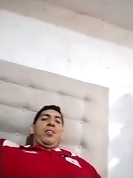 lucaspor12 online show from 22, 4, 2026