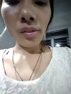 Snapshot of Leiley_98 chatting on 14, 5, 2026 Leiley 98 online show from 14, 5, 2026